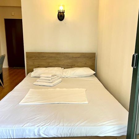 Hotel Sky Room Tbilisi Esterno foto