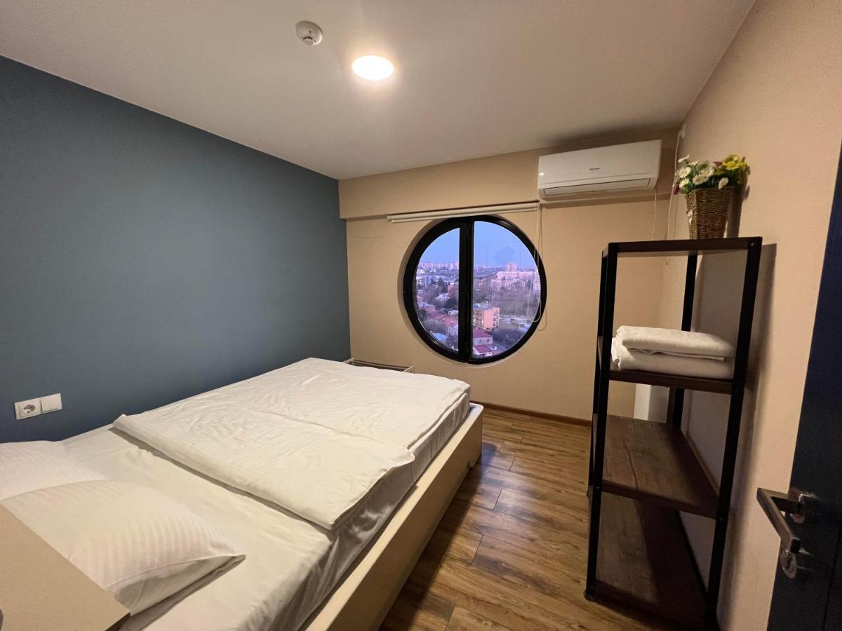 Hotel Sky Room Tbilisi Esterno foto